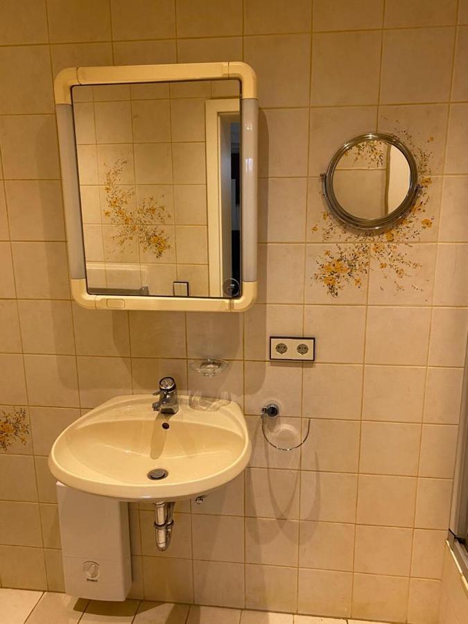 Nahe An Der City Fuer Monteure Und Fuer Urlauber Pforzheim Exterior foto