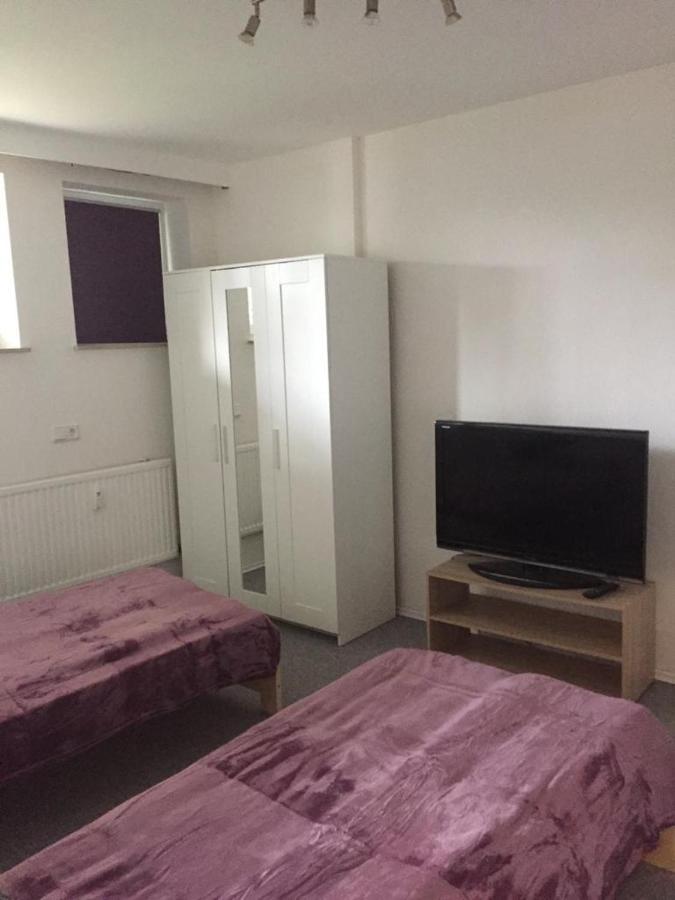 Nahe An Der City Fuer Monteure Und Fuer Urlauber Pforzheim Exterior foto